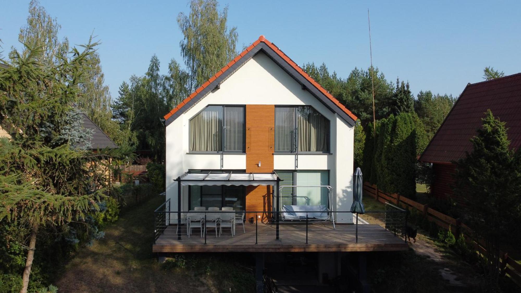Dom Nad Jeziorem Gaja House Jadamowo Екстериор снимка